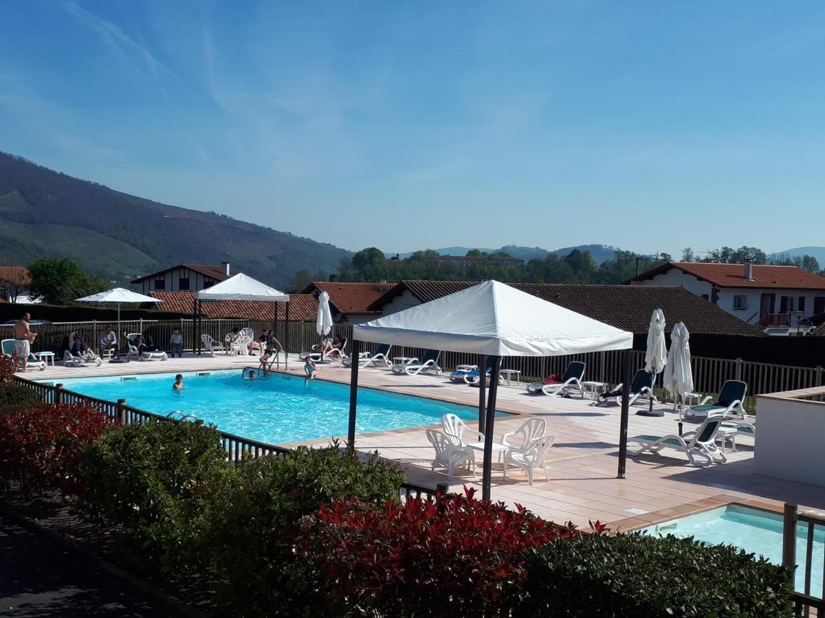 Vvf Residence Pays Basque Saint-Jean-Pied-De-Port Esterno foto