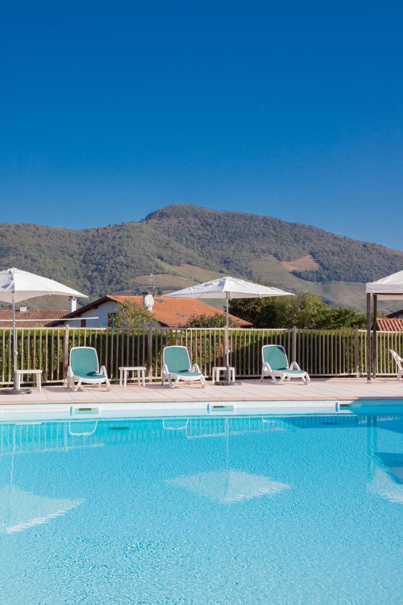 Vvf Residence Pays Basque Saint-Jean-Pied-De-Port Esterno foto