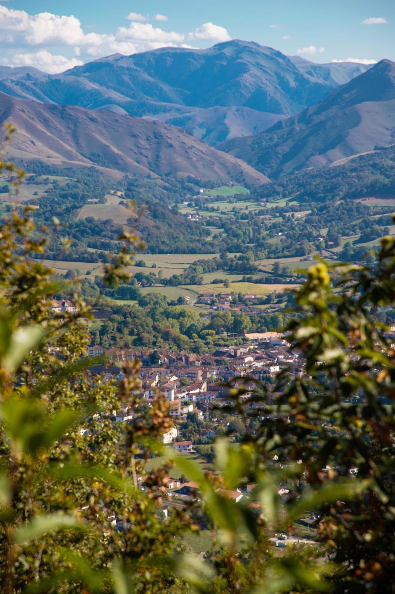 Vvf Residence Pays Basque Saint-Jean-Pied-De-Port Esterno foto