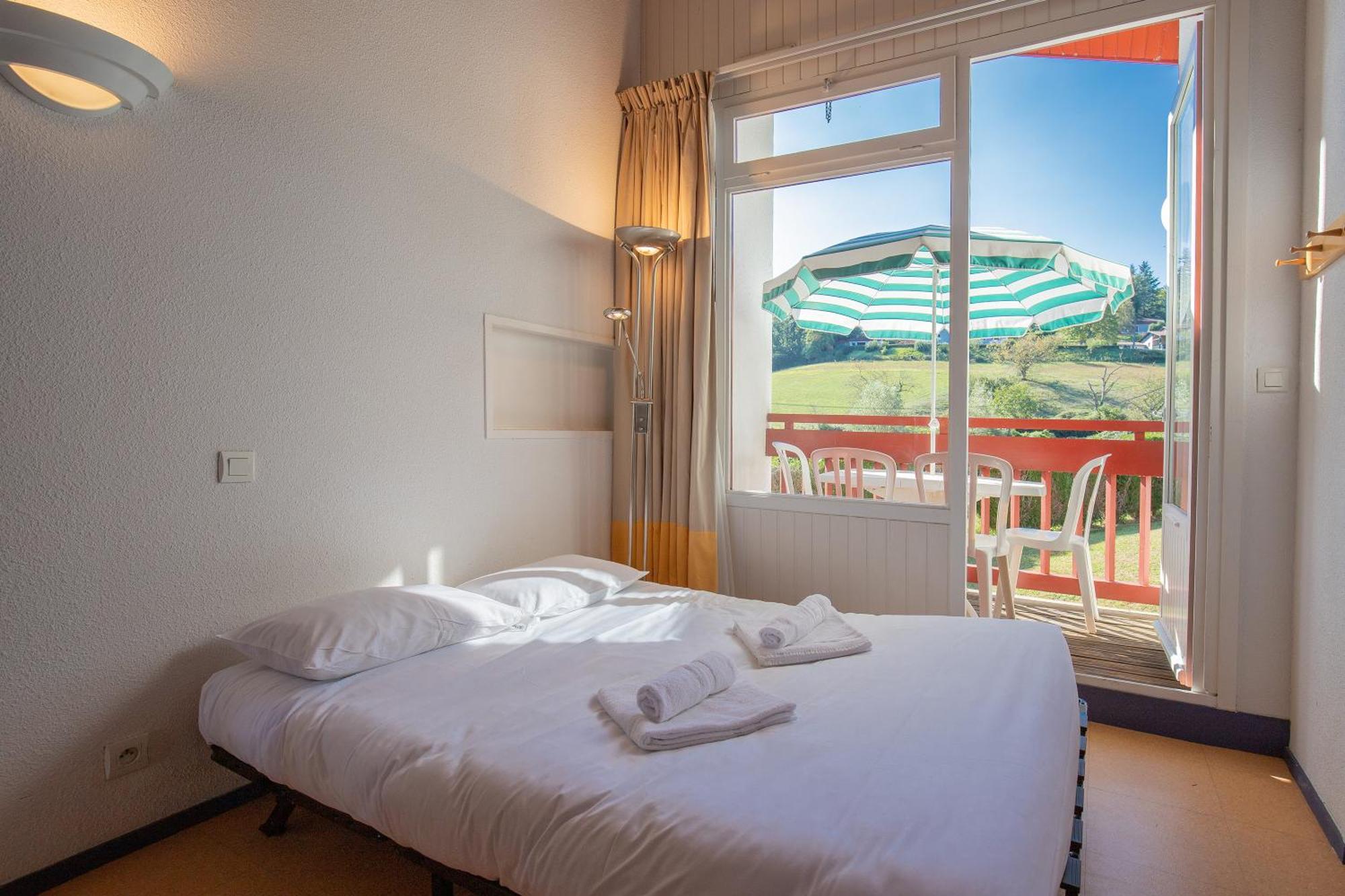 Vvf Residence Pays Basque Saint-Jean-Pied-De-Port Esterno foto