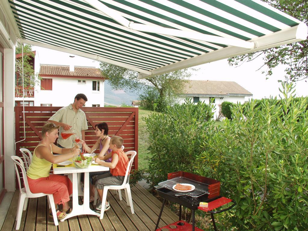 Vvf Residence Pays Basque Saint-Jean-Pied-De-Port Esterno foto